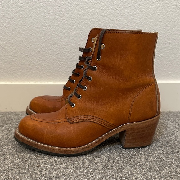 Women’s Red Wing Clara Heritage Brown Leather Boots - Picture 3 of 7